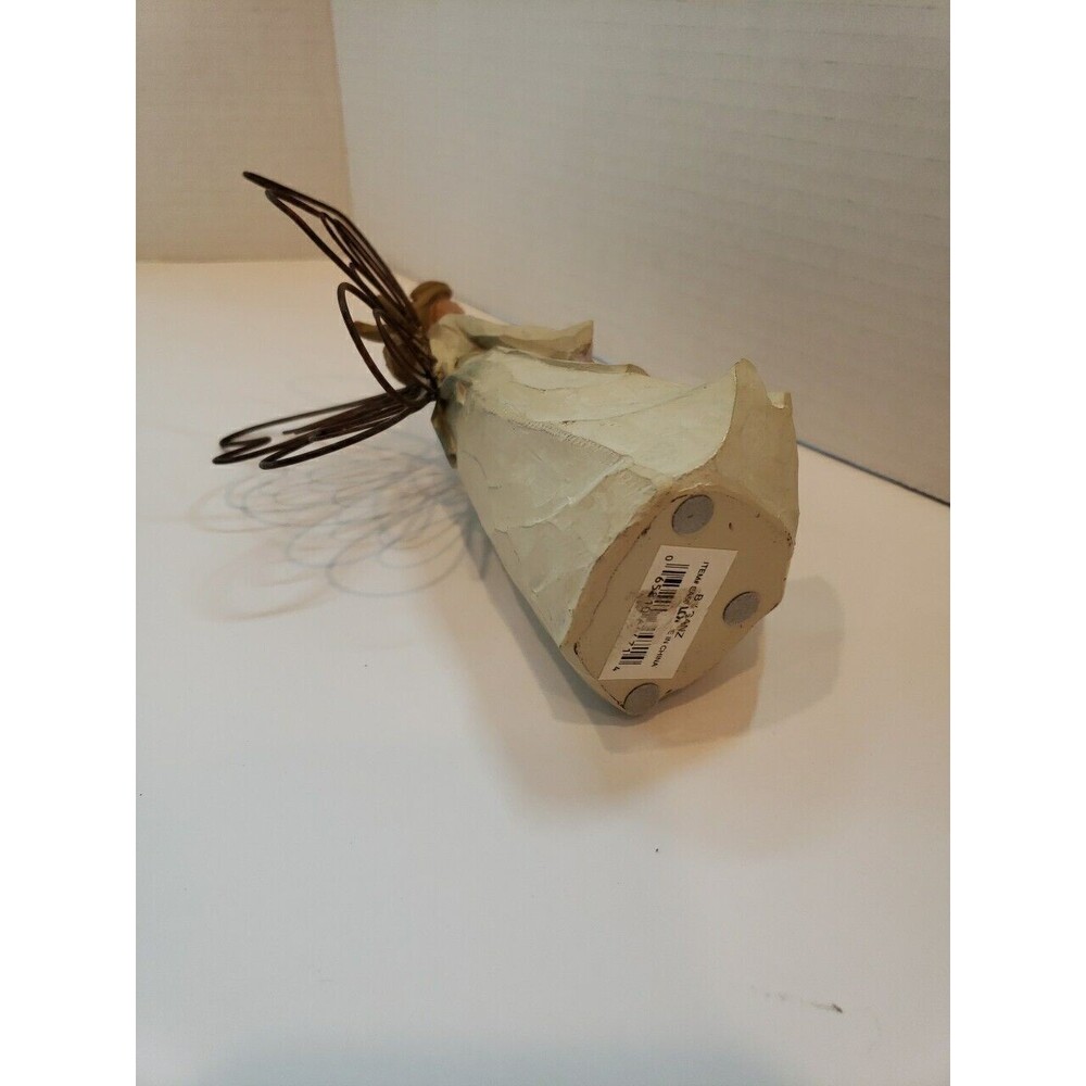 Angel Holding Her Spring Bonnet  7" HighGANZ Resin Wood Carving - Picture 3 of 6